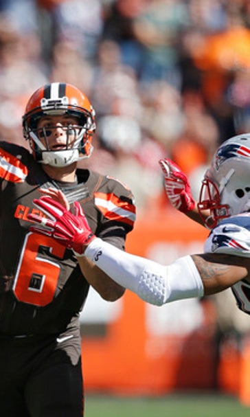 Injuries keep mounting for Cleveland Browns at quarterback
